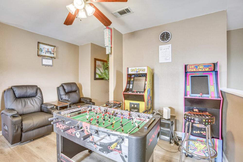 Spacious Family-Friendly Home in Denham Springs!